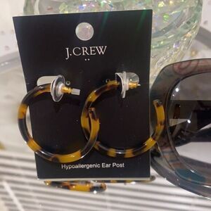 𝅺j Crew Tortoise Hoop Earrings